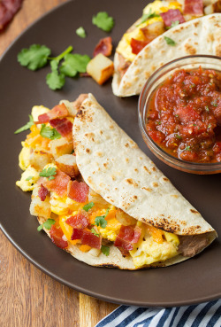 nom-food:  Breakfast tacos with fire roasted tomato salsa
