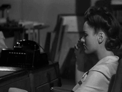 loves-of-a-blonde:  Ella Raines in Phantom Lady (1944) 