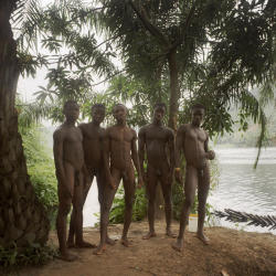 naturistelyon:Souvenir du Ghana : http://www.denisdailleux.com/index.php?/albums/ghana/Remember