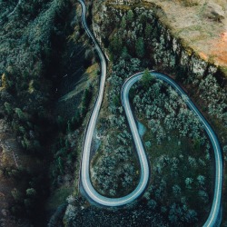 sidestroke:  bryandaugherty:  Rowena Crest from above  +