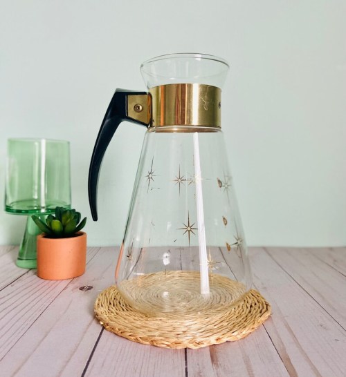 littlealienproducts:    Mid Century Mod Atomic Starburst Carafe