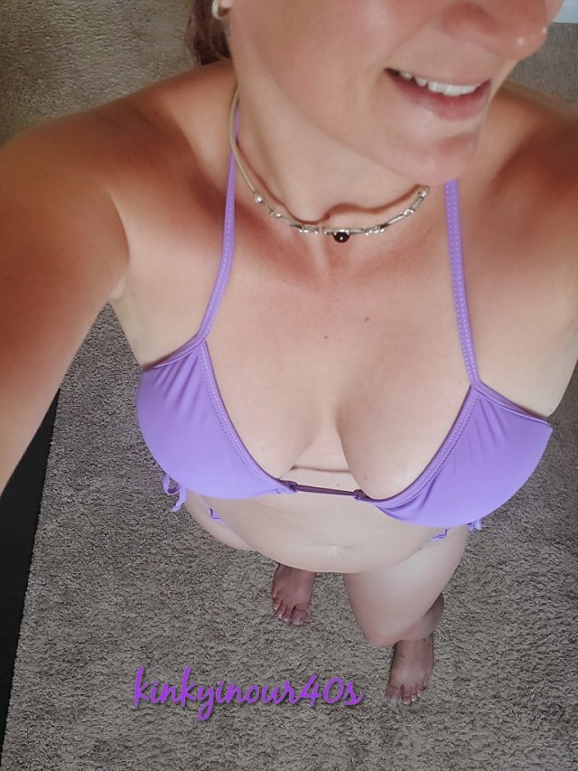 kinkyinour40s:Sexy from the top down.  Sexy all around 😍