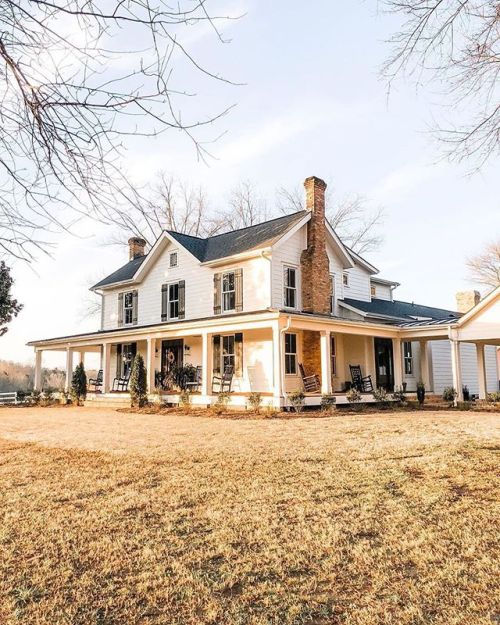 farmhouselove:    Allie | Farmhouse4010  