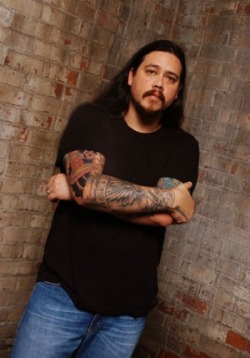 Much love to chi cheng and his family,the whole deftones tribe.
