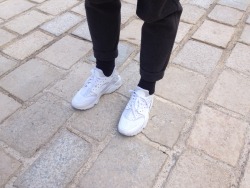 princeinjeans:  White Sneakers for Summer  Nike air Huarache