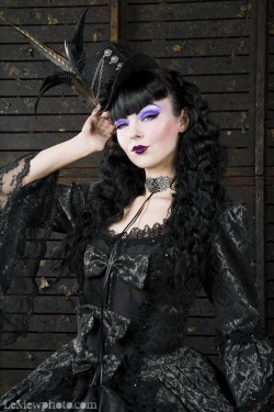 spookyloop:  Photographer: Jennifer Garcia Model, MUA & hair: