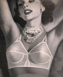 vintagegaze: 1952 Formfit Bra ad (Vintage Gaze Fashion Advertising