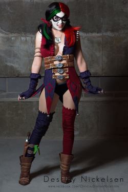 cosplayandgeekstuff:    Destiny Nickelsen (USA) as Harley Quinn.Photos