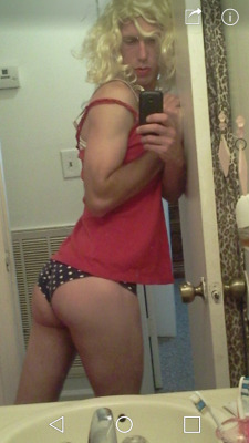 halocd:  I dont think ive posted this one on my blog  You have a fantadtic body Halocd.. such a cute ass&hellip;