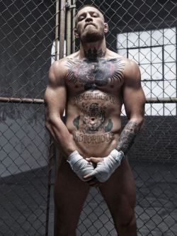 ruggerdan:  sportyboyblog:   Irish fighter Conor McGregor dick