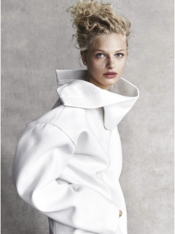 theminimarket:Photography: Patrick Demarchelier  Model: Frederikke