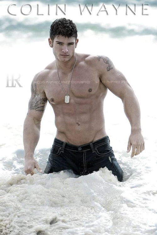 Sexy hunk ðŸ˜ http://imrockhard4u.tumblr.com