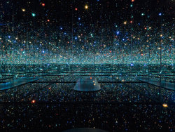 ap-artmemories:  ‘Infinity Mirrored Room - The Souls of Millions