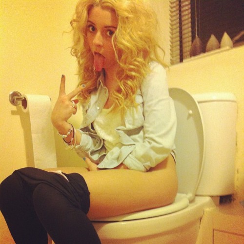 dimitrivegas:  Toilet