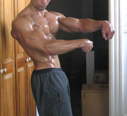 mitos:  Natural bodybuilder Kane Sumabat 