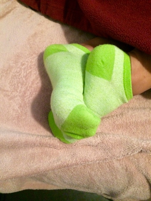 herfeet:  Nice bright green ankle socks 