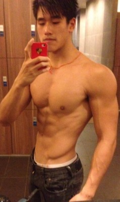 asianmusclefetish:  Original post: http://asianmusclefetish.tumblr.com