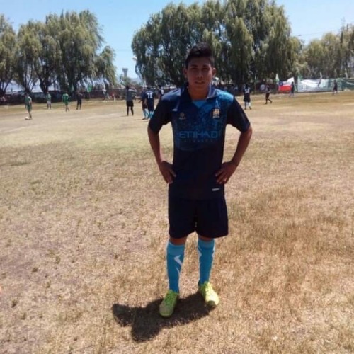 flaite69:  Thomas de 18 años, futbolista de Quilicura tiene un pico más que rico