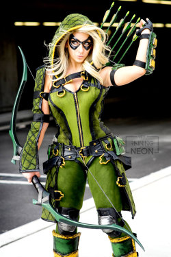 cosplayfanatics:Green Arrow - Oliver Queen- Injustice by Its-Raining-Neon