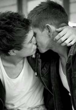 lucky-luke-999:Love is Love!