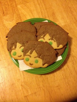 churchfarlan:  I made some eren cookies lol 