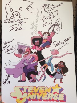 oreides:  got this signed for madithefreckled !! aka “freckles”