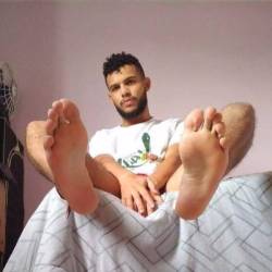 Guys and Their Feet