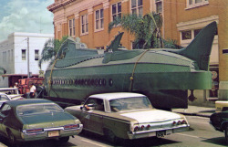 adventurelandia: Transporting a submarine for the 20,000 Leagues