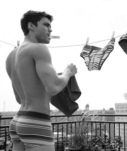 fitboys:  hotsouls:  Donâ€™t you just wanna smack that fine