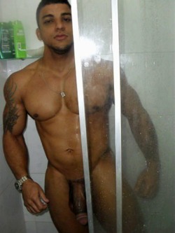 Latino Vergas. Mmm