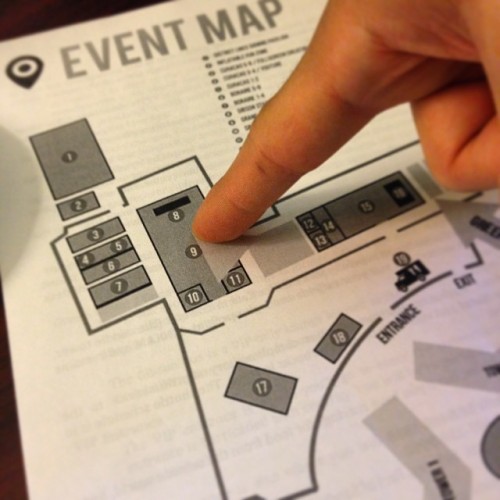 PEOPLE AT PLAYLIST LIVE!! I will be in this room at 5pm for a few hours. No panel just standing around looking chill…