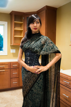 designedtoseduce:  zessinna-saris:  Dark green georgette fabric