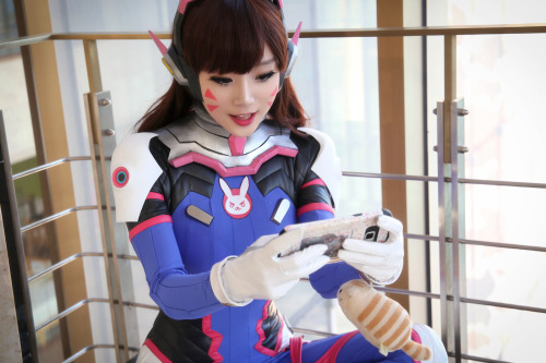 overbutts:  D.Va Cosplay