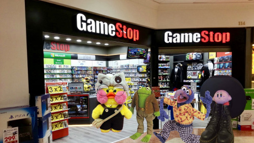 patchworkghost:  The LGBT’s on their way to Game stop to pick