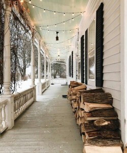 oldfarmhouse:https://pinterest.com/pin/wintermood