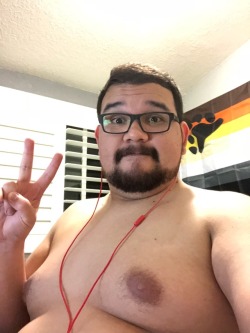 captainbruin:  It’s been a long week, come hang out! Also I