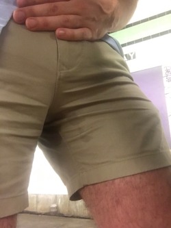 padded-cookie:I accidentally leaked on the subway. Had to waddle