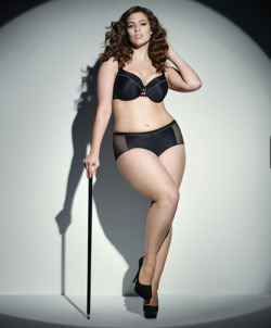 hourglassandclass:  Ashley Graham looks awesome and sassy in