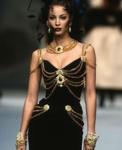 genterie:Christy Turlington walks the runway during the Chanel