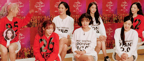 kwonyuri:       　  sh*t yuri says   members’ reactions   