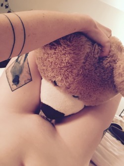 msfoxylady:  Who wants to see me do naughty things with teddy