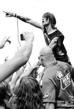 exit-pursued-by-bear:  Beau Bokan of Blessthefall at the Buffalo,