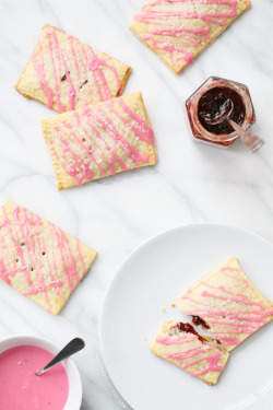 yummyinmytumbly:  Strawberry Jam Toaster Pastries (Homemade Pop