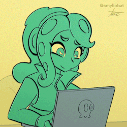 amyliobat:She’s either gaming, debugging code…..or both.
