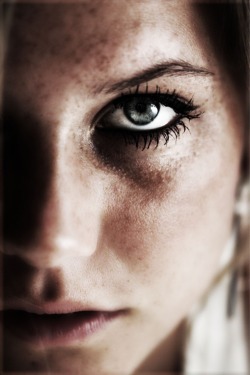 levantage:  Into my eye | By Wim Dubbelman 