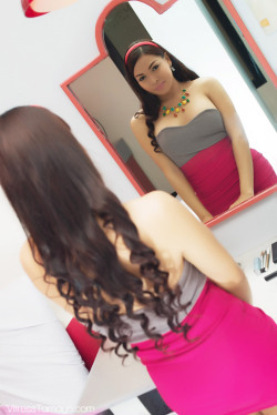 shemaledickgirls:  Ladyboy 