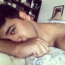 demvisualfeels:Rolling around in bed with the AC on :) #gay #desi