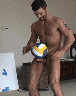 coolmaksimshishiginworld:randydave69:  talented!  good erection !