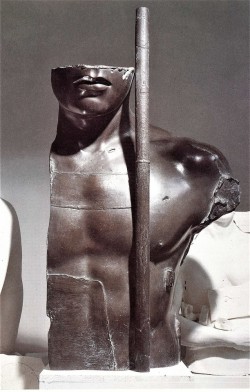 europeansculpture:   Igor Mitoraj (1944-2014) - Toscano, 1981
