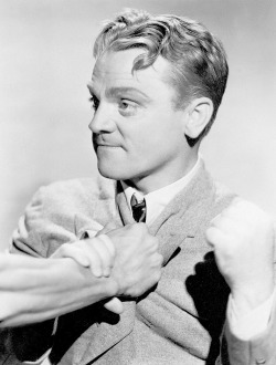 jamescagneylove:  James Cagney shows his tough guy skills, c.